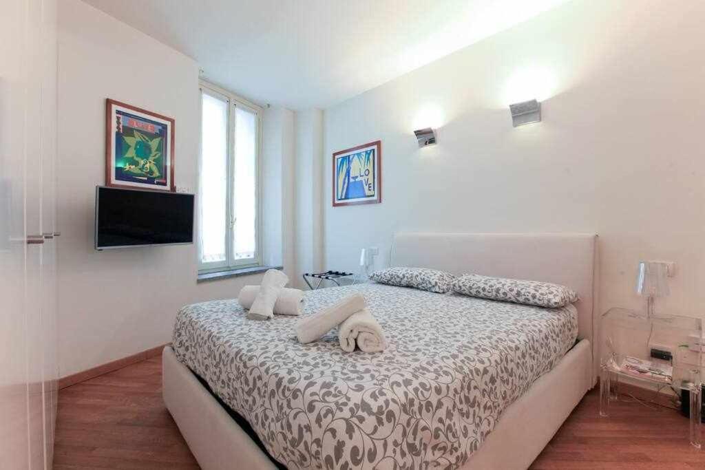 Brera Area Lovely Apt Close To Piazza Duomo Milan Luaran gambar