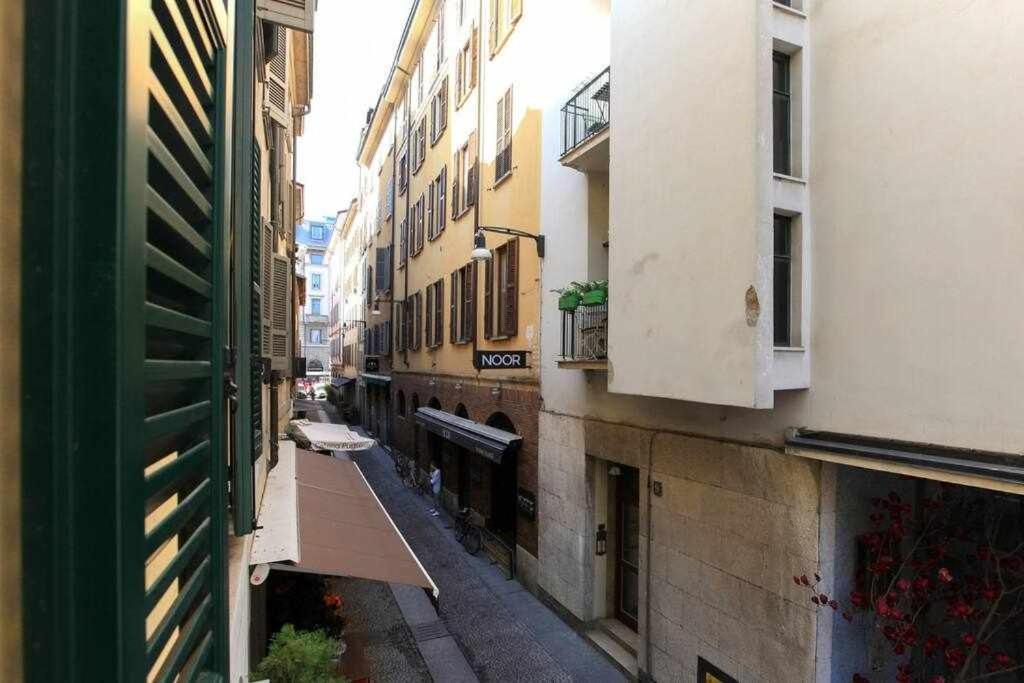 Brera Area Lovely Apt Close To Piazza Duomo Milan Luaran gambar