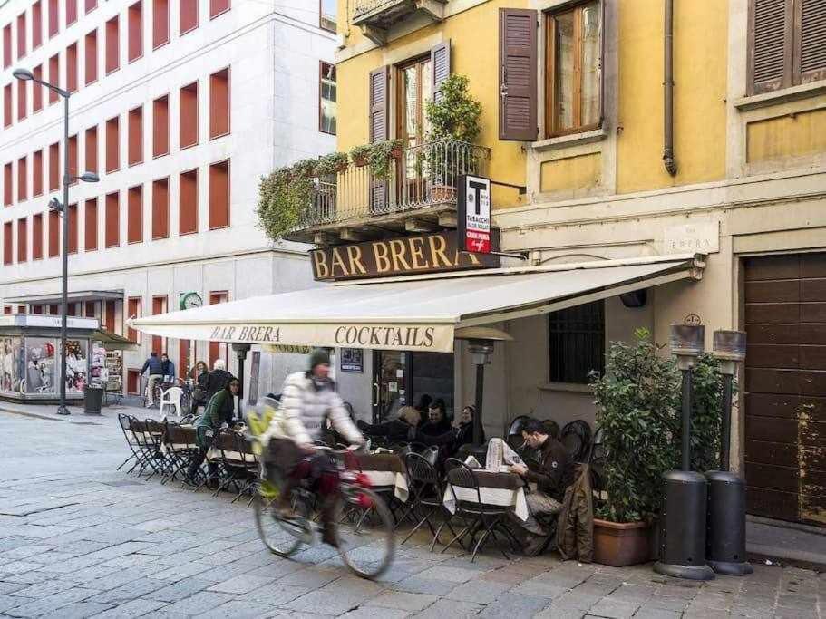 Brera Area Lovely Apt Close To Piazza Duomo Milan Luaran gambar